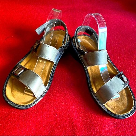 NAOT  Sz 41 Soprano Vintage Grey Removable Sole Buckle Closure Sandals - Picture 2 of 12
